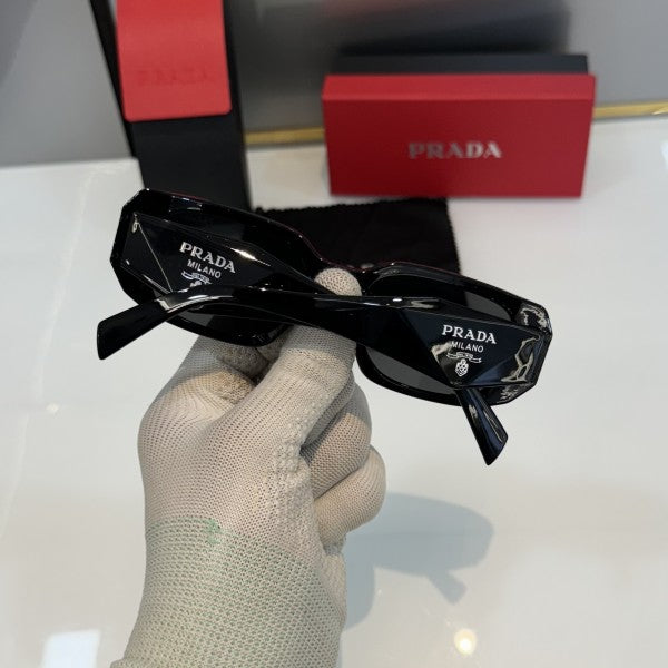 PRAD.A LIMITED EDITION SUNGLASS